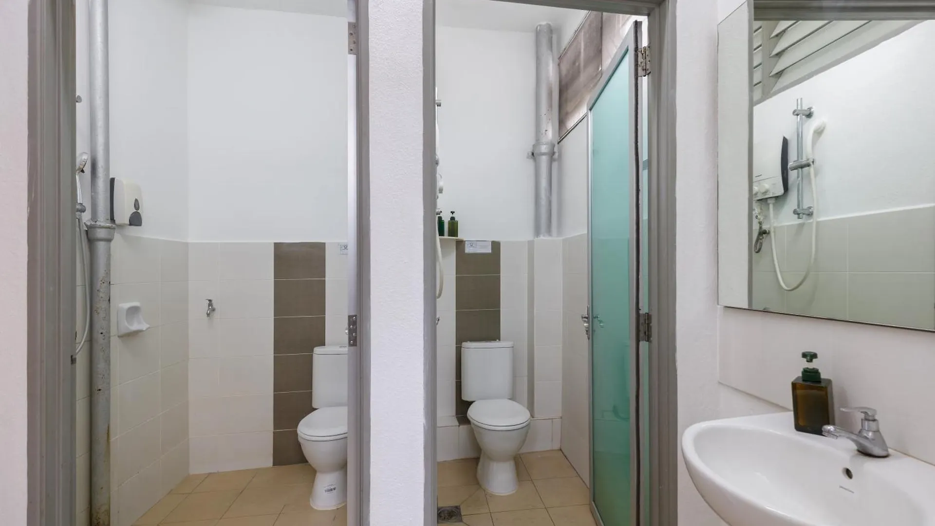 Gaia Realty Homestay, Private & Convenient Stay In Georgetown 0*, George Town Malajsie